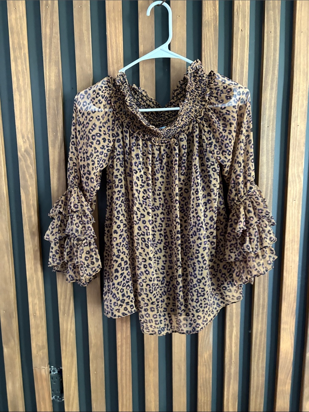 CeCe Leopard Print Ruffle Sleeve Blouse - Brown